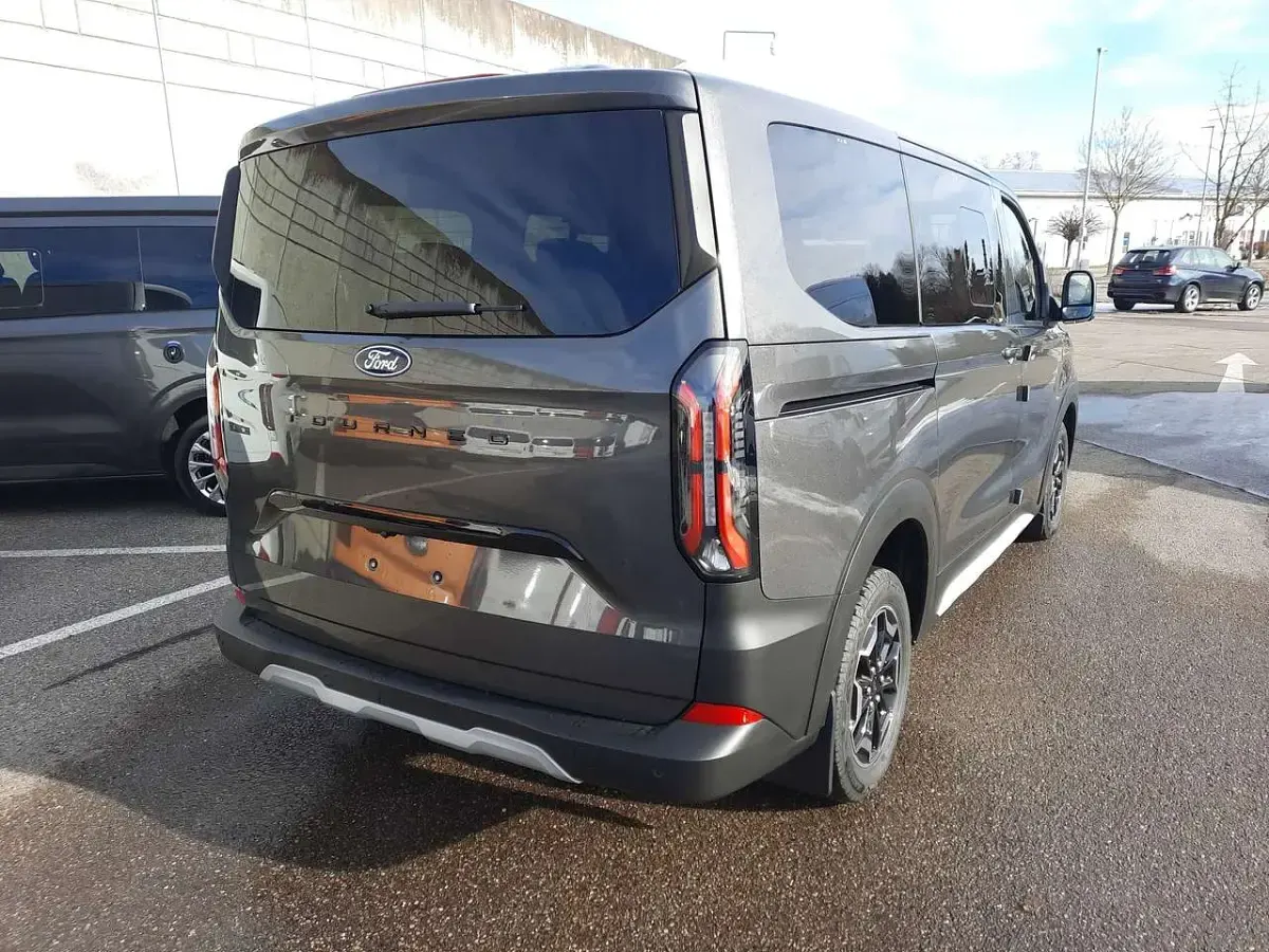 Neu Ford Tourneo Active 170 PS (125 kW) 2026 Magneticgrau Van / Kleinbus