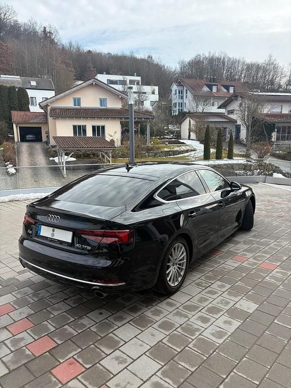 Gebraucht Audi A5 Sportback Design 190 PS (139 kW) 2019 Schwarz Kleinwagen