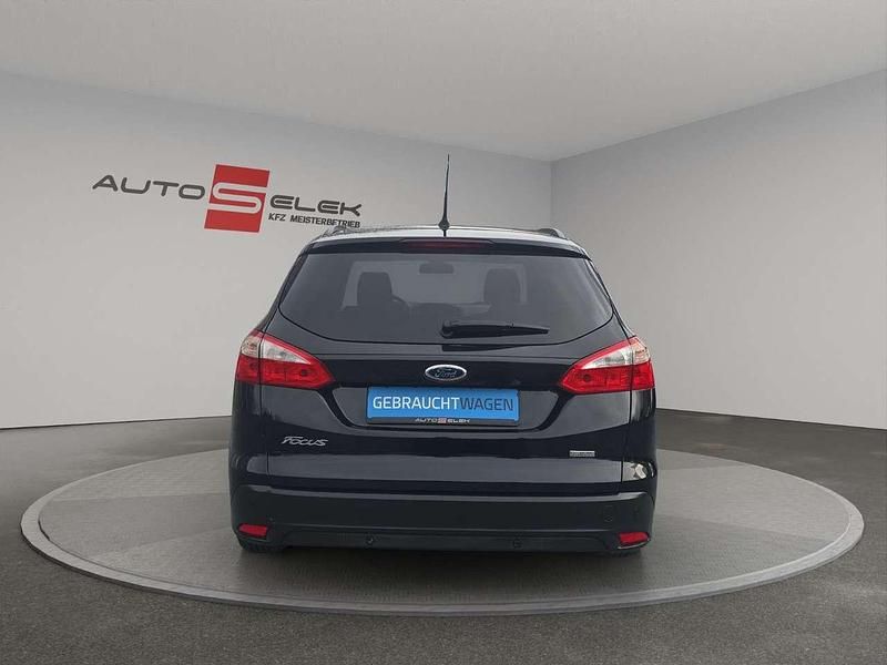 Gebraucht Ford Focus Champions Edition 101 PS (74 kW) 2013 Schwarz Kombi