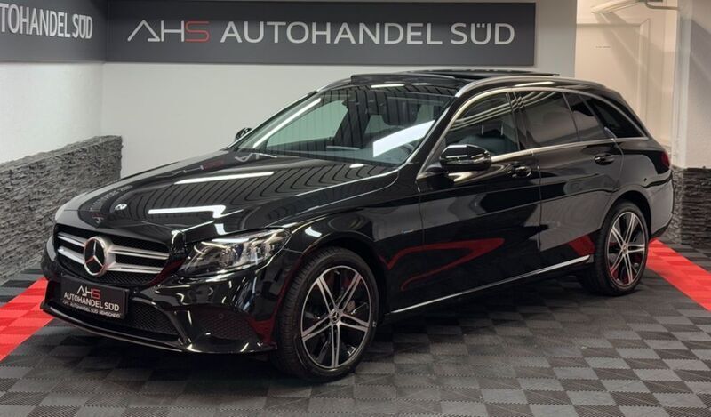 Schwarz Gebraucht 2021 Mercedes C300e Avantgarde Limousine | 26.999 € (Fairer Preis) - Bild 1/4