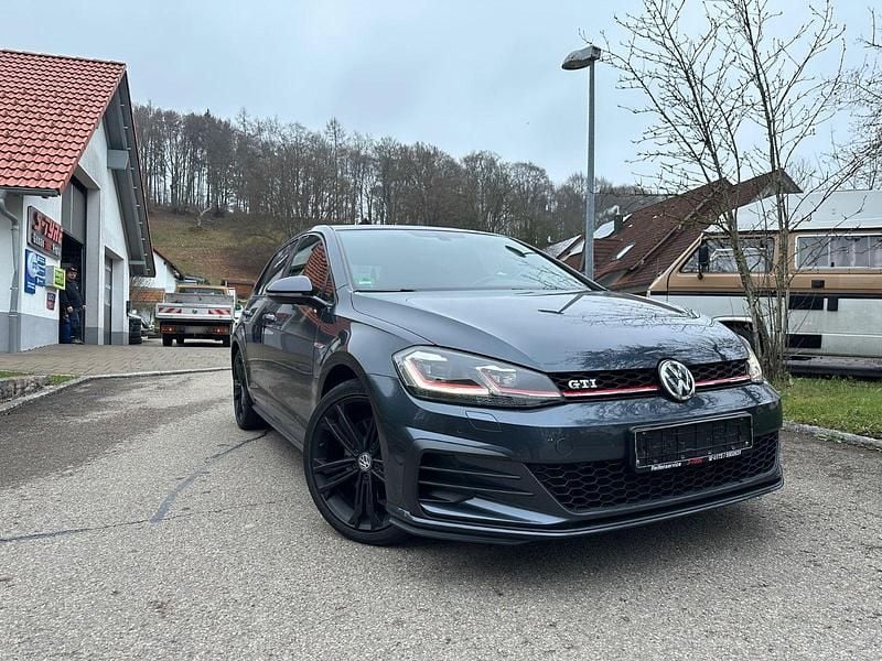 Gebraucht VW Golf VII GTI 230 PS (169 kW) 2017 Schwarz Limousine