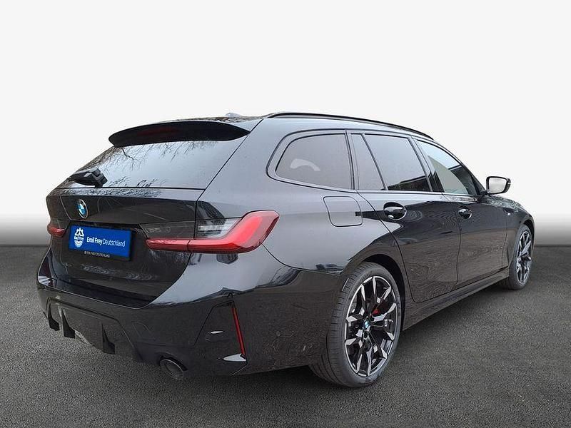 Ny BMW 320 Performance 184 HK (135 kW) 2026 Sort Stationcar