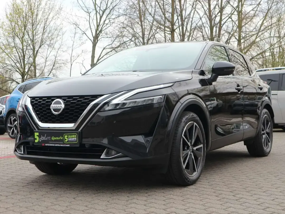 Gebraucht Nissan Qashqai Tekna 158 PS (116 kW) 2022 Black (m) SUV