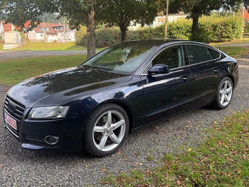 Blau Gebraucht 2011 Audi A5 Sportback Sport Limousine | 11.900 € (Etwas zu teuer) - Bild 1/4