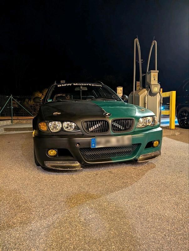 Blau Gebraucht 2005 BMW 318 M Sport Kombi | 1.850 € (Guter Preis) - Bild 1/4