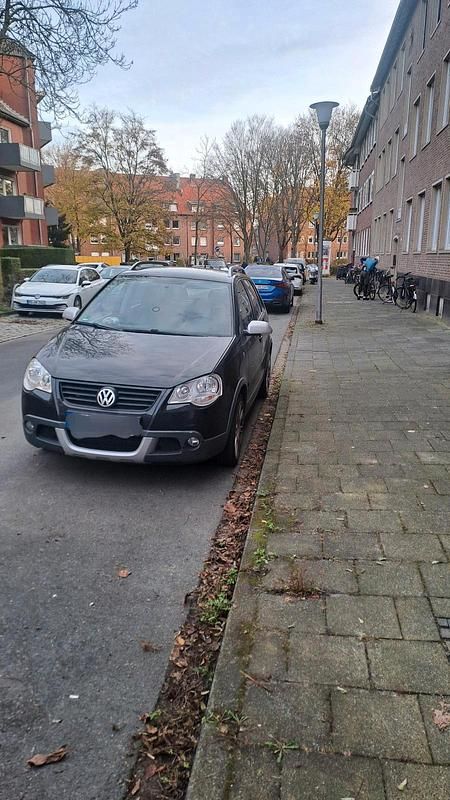 Schwarz Gebraucht 2007 VW Polo Cross Kleinwagen | 4.000 € - Bild 1/4