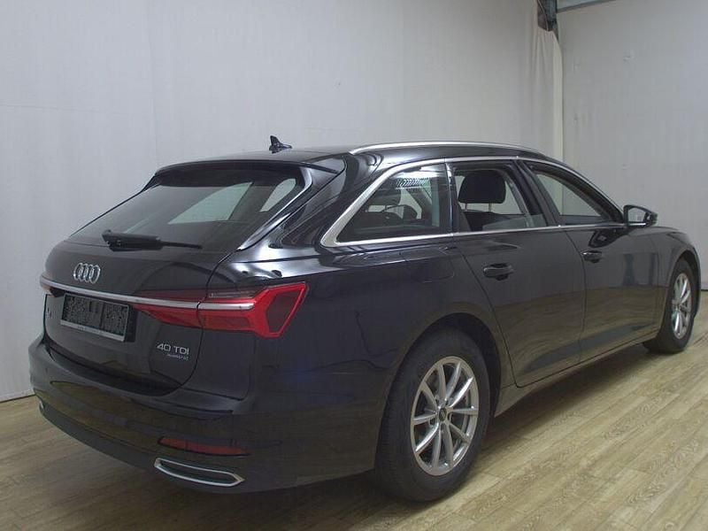 Gebraucht Audi A6 Ambiente 204 PS (150 kW) 2022 Schwarz Kombi