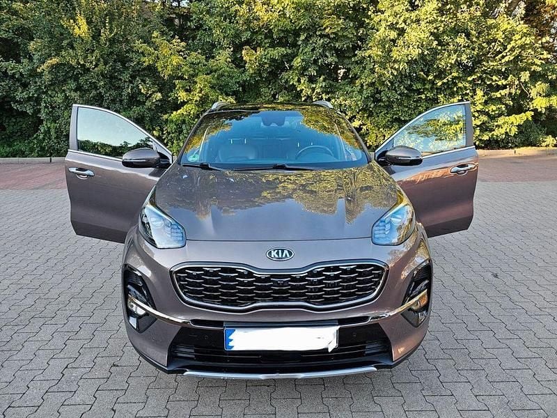 Braun Gebraucht 2019 Kia Sportage GT-Line SUV | 20.900 € (Fairer Preis) - Bild 1/4
