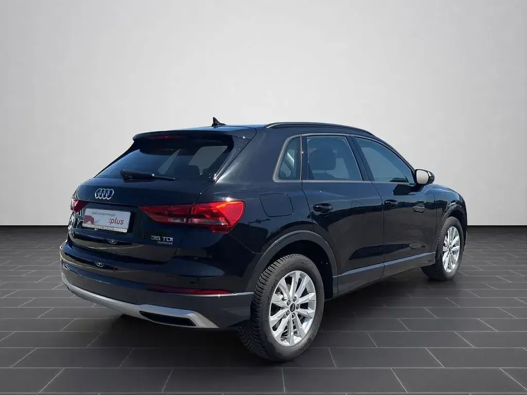 Gebraucht Audi Q3 Ambiente 150 PS (110 kW) 2022 Mythosschwarz metallic SUV