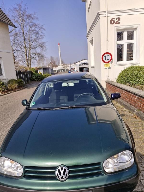 Gebraucht VW Golf IV 102 PS (75 kW) 2001 Grün Kleinwagen
