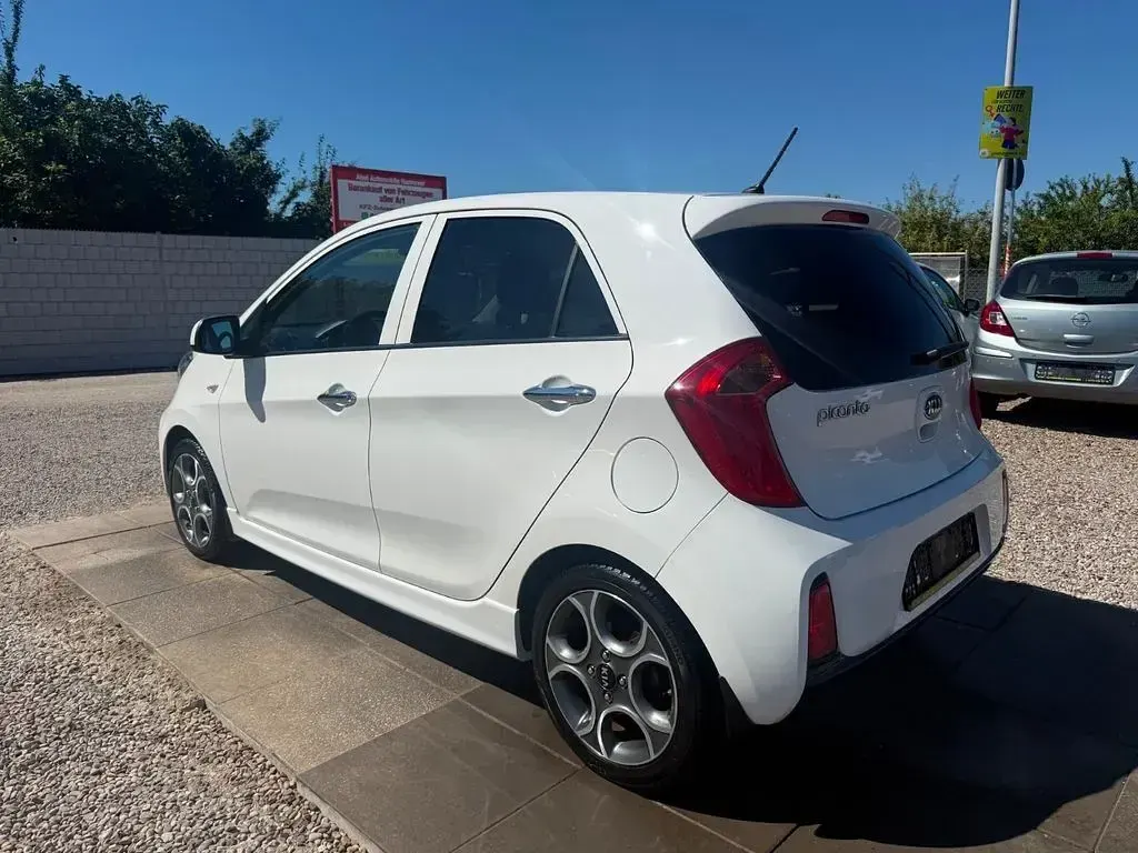 Gebraucht Kia Picanto Spirit 86 PS (63 kW) 2016 (ud) clear white Kleinwagen