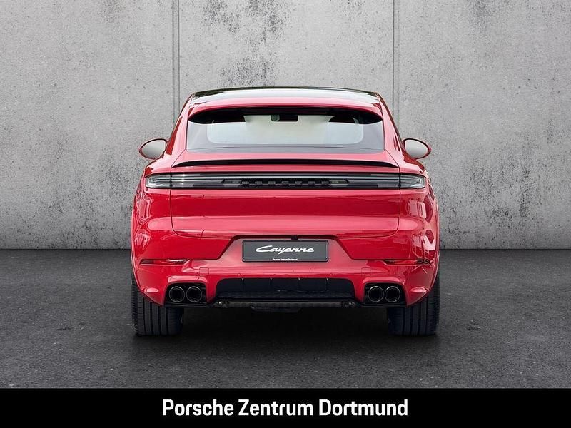 Gebraucht Porsche Cayenne GTS 500 PS (367 kW) 2025 Rot SUV