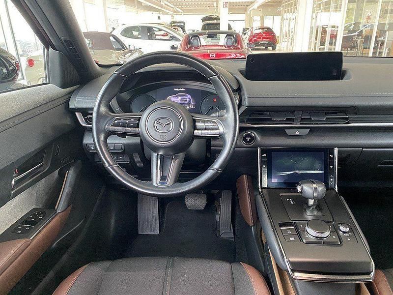 Gebraucht Mazda MX30 Comfort 106 kW (145 PS) 2022 3ton magmarot (metallic) SUV