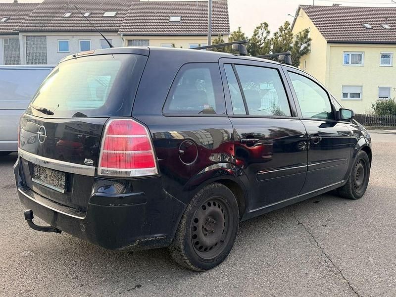 Gebraucht Opel Zafira Edition 140 PS (102 kW) 2009 Schwarz Van / Kleinbus