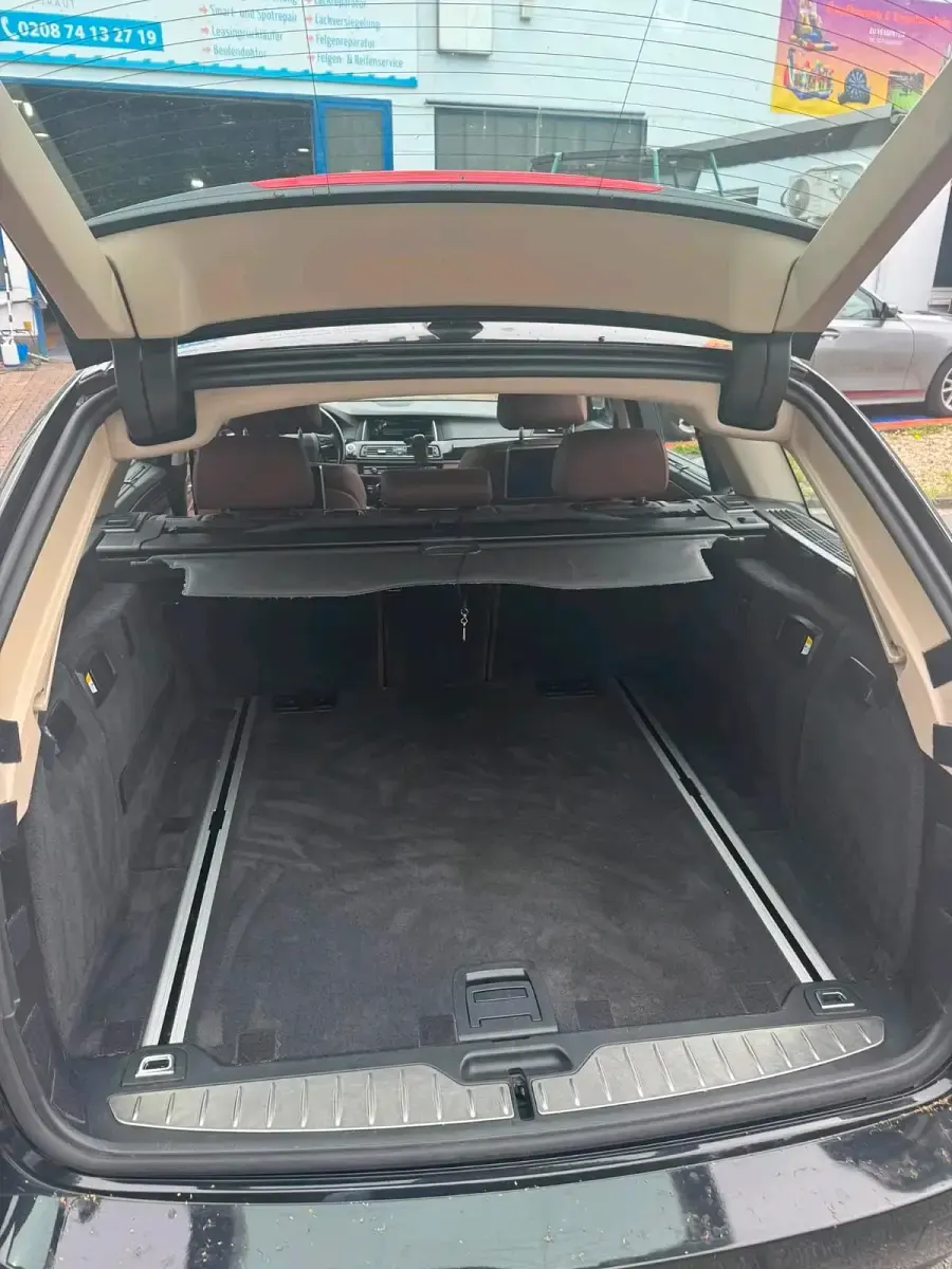 Gebraucht BMW 530 258 PS (189 kW) 2017 Schwarz Kombi