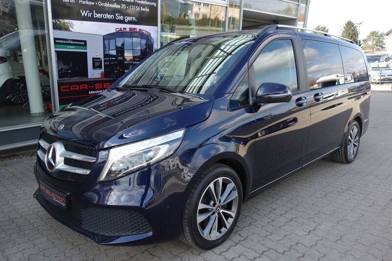 Cavasanitblaumet Gebraucht 2021 Mercedes V220 Edition Van / Kleinbus | 43.800 € (Etwas zu teuer) - Bild 1/4