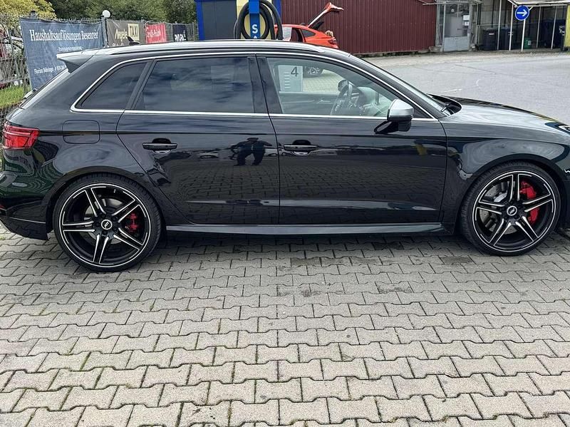 Gebraucht Audi RS3 Sport 400 PS (294 kW) 2019 Schwarz Limousine