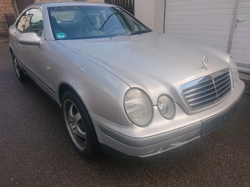 Gebraucht Mercedes CLK320 Elegance 218 PS (160 kW) 1999 Silber