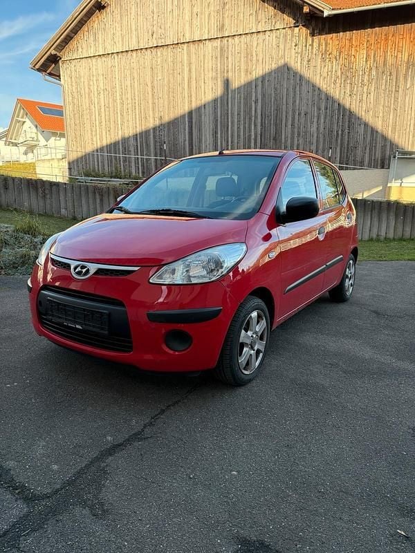 Rot Gebraucht 2009 Hyundai i10 Kleinwagen | 1.300 € (Superpreis) - Bild 1/4