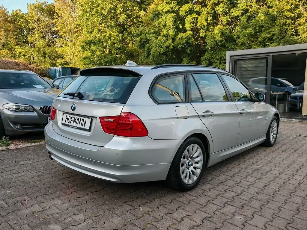 Gebraucht BMW 318 Comfort Edition 143 PS (105 kW) 2012 Silber Limousine