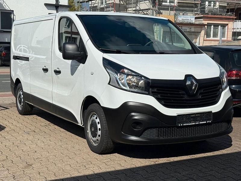Gebraucht Renault Trafic 120 PS (88 kW) 2019 Weiß Van / Kleinbus