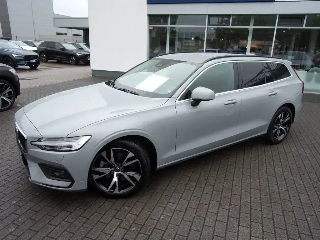 Occasion Volvo V60 Core 197 ch (144 kW) 2024 Gris Break