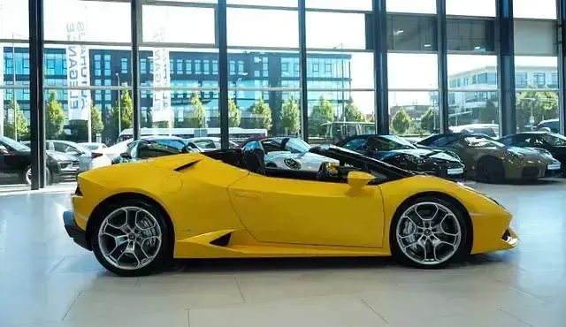 Gebraucht Lamborghini Huracán 610 PS (448 kW) 2017 Giallo Cabrio