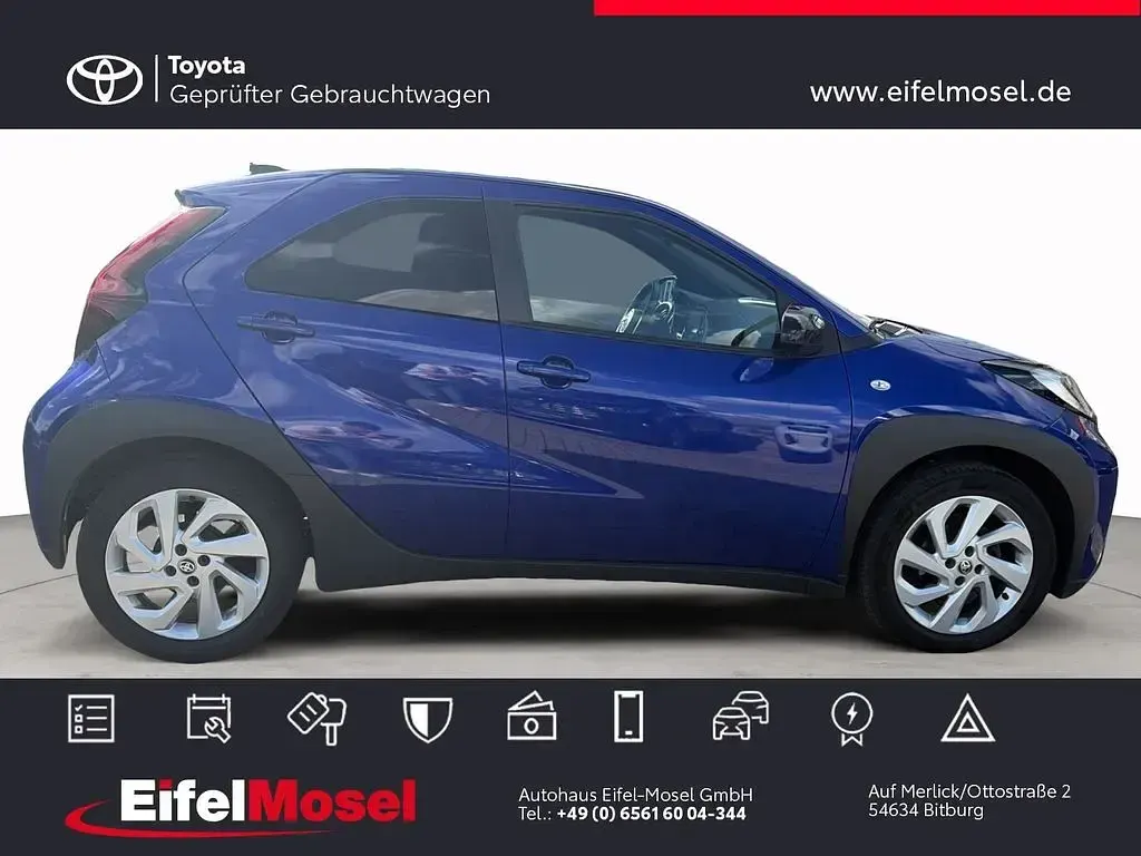 Gebraucht Toyota Aygo X Design 72 PS (52 kW) 2024 Blau SUV