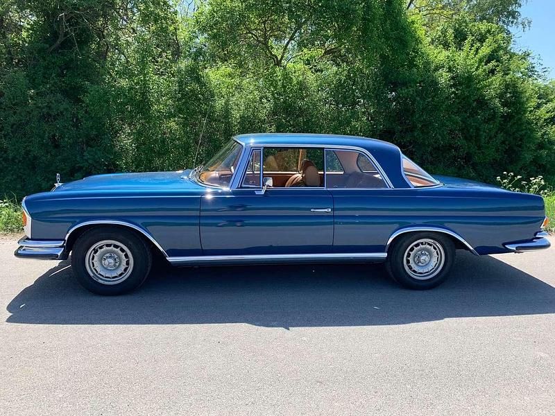Gebraucht Mercedes W111 SE 200 PS (147 kW) 1970 Blau Coupé