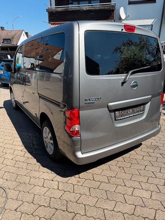 Gebraucht Nissan Evalia Tekna 110 PS (80 kW) 2016 Grau Van / Kleinbus
