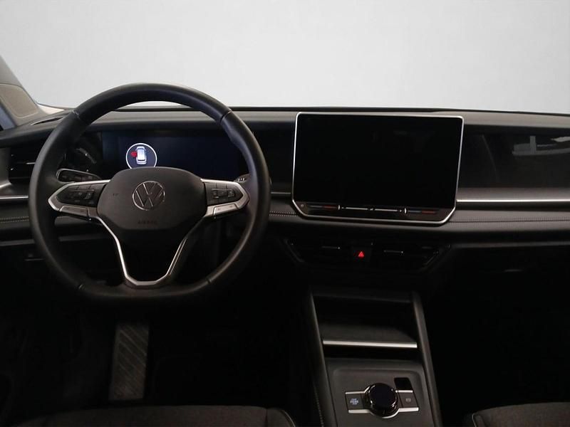 Gebraucht VW Tayron Life 150 PS (110 kW) 2025 Grenadillschwarz metallic (metallic) SUV