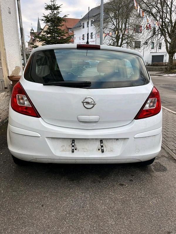 Gebraucht Opel Corsa Selection 69 PS (50 kW) 2013 Weiß Kleinwagen