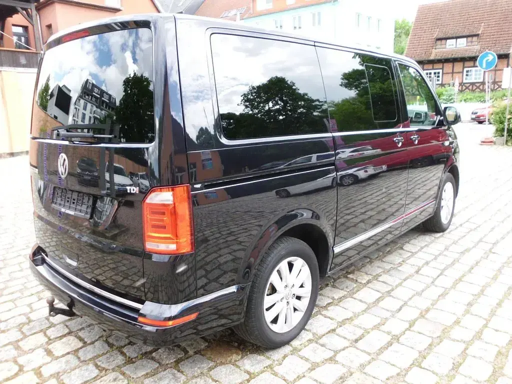 Gebraucht VW Multivan Highline 204 PS (150 kW) 2016 Schwarz Van / Kleinbus