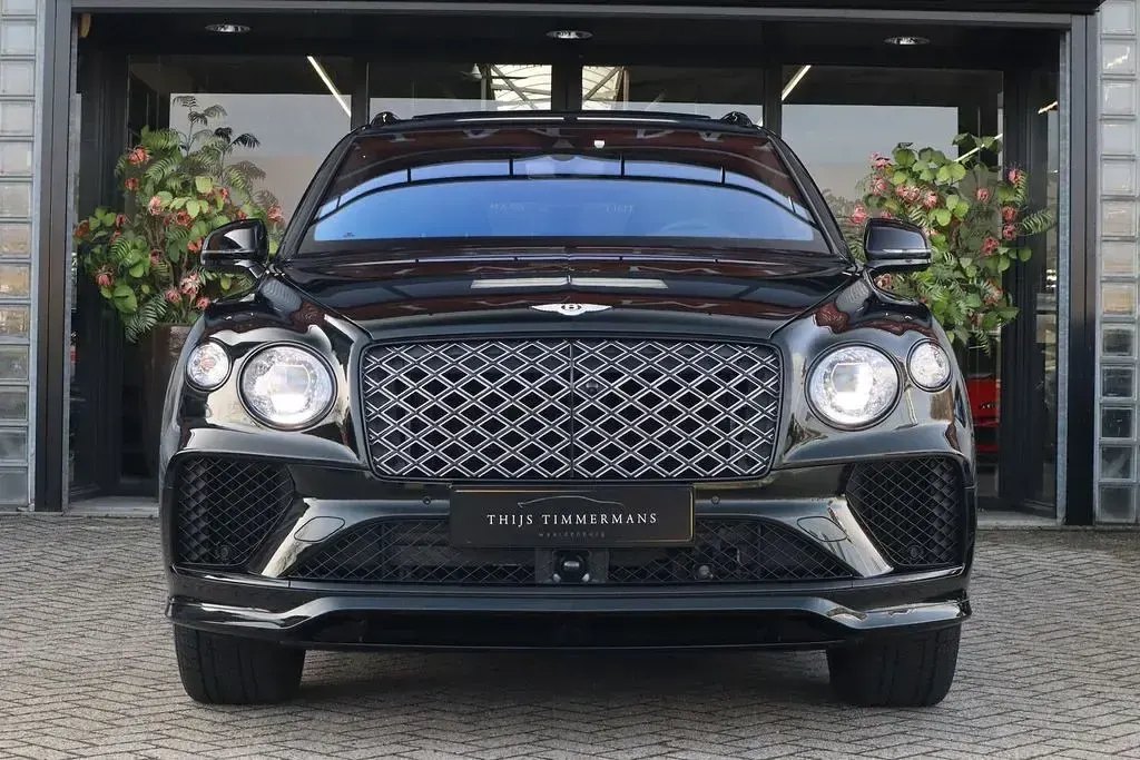 Gebraucht Bentley Bentayga Mulliner 551 PS (405 kW) 2024 Grün SUV