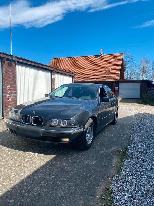 Gebraucht BMW 520 154 PS (113 kW) 1997 Schwarz Limousine