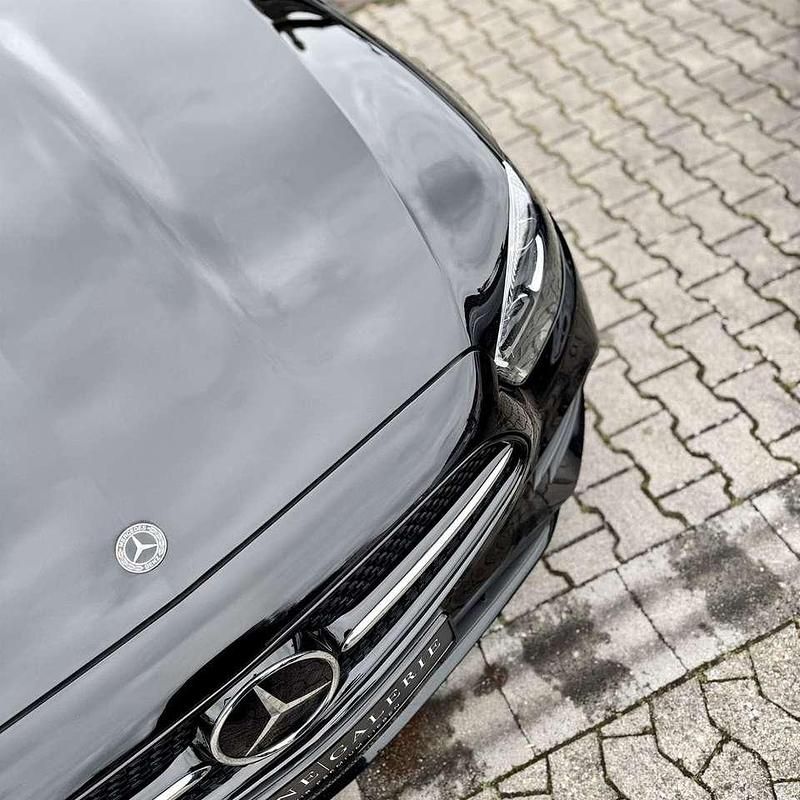 Gebraucht Mercedes E300 AMG line 306 PS (225 kW) 2022 Schwarz Limousine