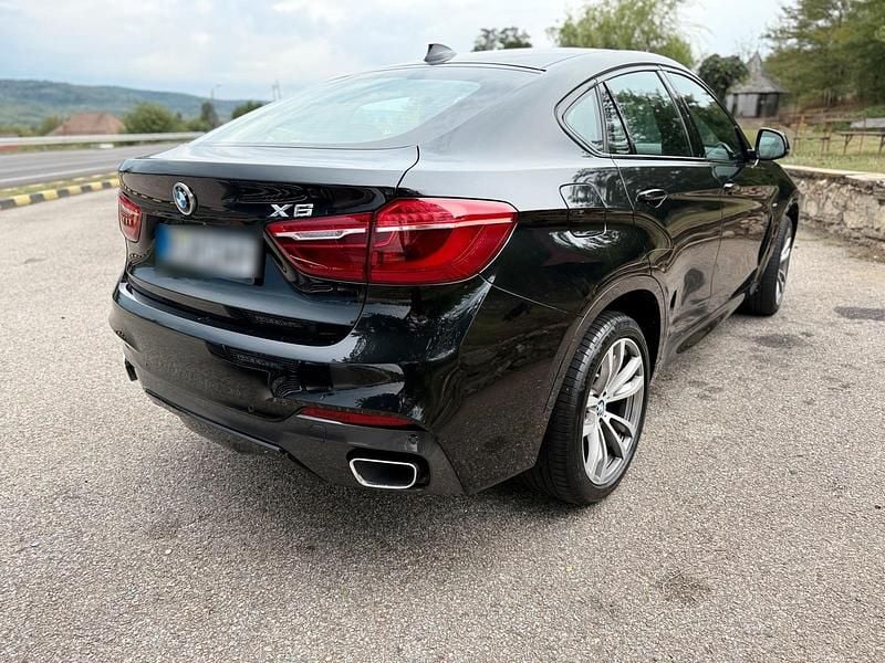 Schwarz Gebraucht 2015 BMW X6 M SUV | 26.500 € (Fairer Preis) - Bild 1/4