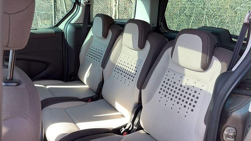 Gebraucht Citroën Berlingo 120 PS (88 kW) 2013 Grau Van / Kleinbus