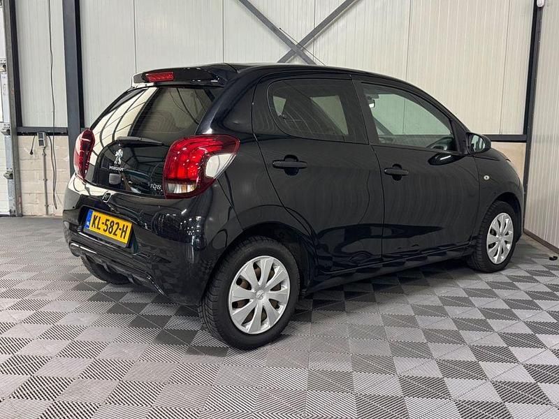 Gebraucht Peugeot 108 Active 68 PS (50 kW) 2016 Schwarz Kleinwagen