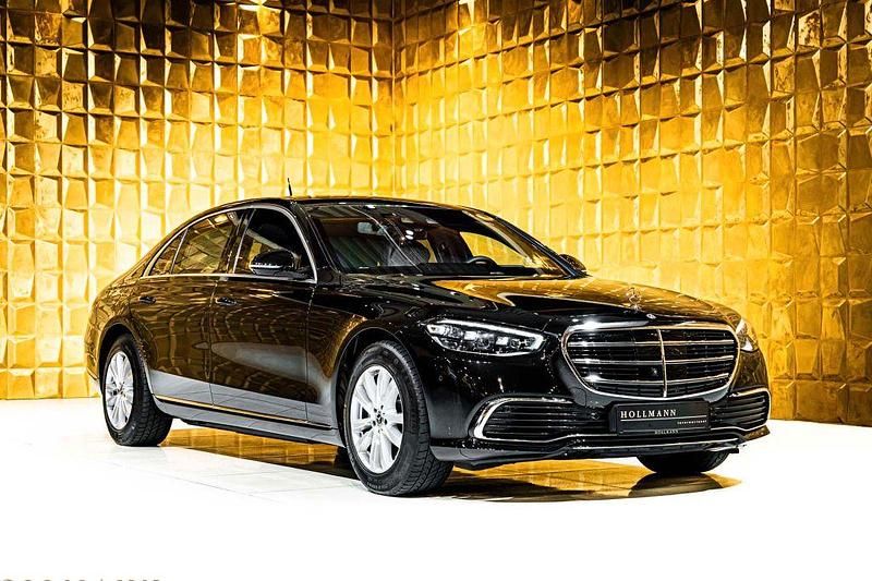 Schwarz Gebraucht 2023 Mercedes S680 Limousine | 785.400 € - Bild 1/4