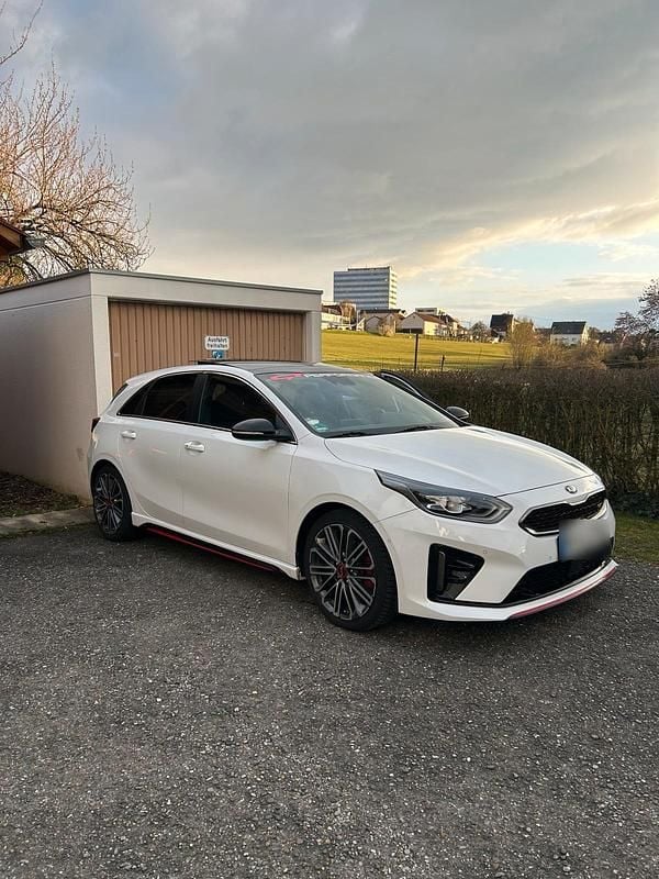 Gebraucht Kia Ceed GT GT 204 PS (150 kW) 2018 Weiß Limousine
