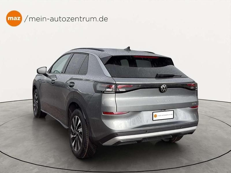 Neu VW T-Roc Life 116 PS (85 kW) 2026 Wolf grey metallic SUV