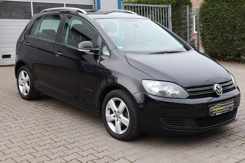 Gebraucht VW Golf VII 105 PS (77 kW) 2014 Schwarz Limousine