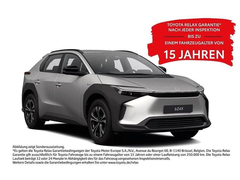 Silber Neu 2025 Toyota bZ4X Comfort SUV | 31.979 € (Superpreis) - Bild 1/1