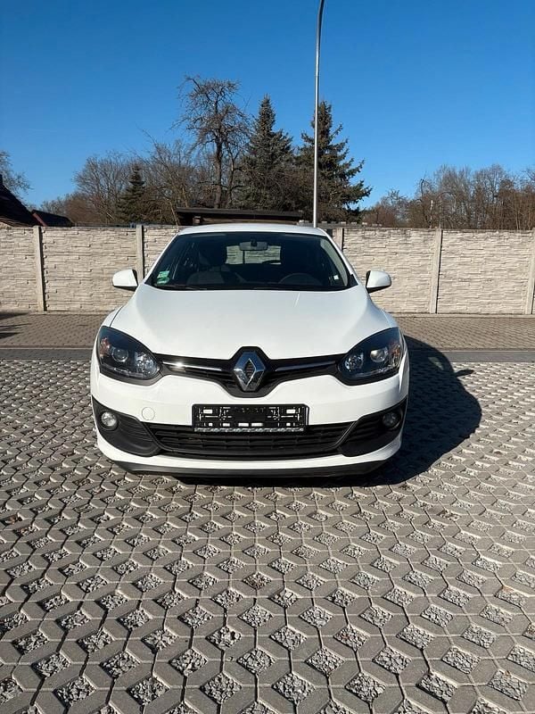 Gebraucht Renault Mégane GrandTour 116 PS (85 kW) 2015 Weiß Kombi