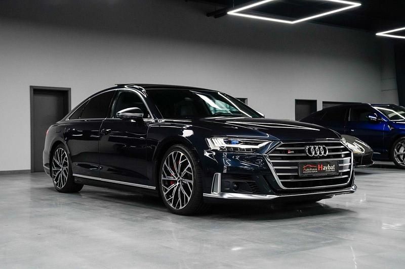 Gebraucht Audi S8 Ambiente 571 PS (419 kW) 2020 Blau Limousine