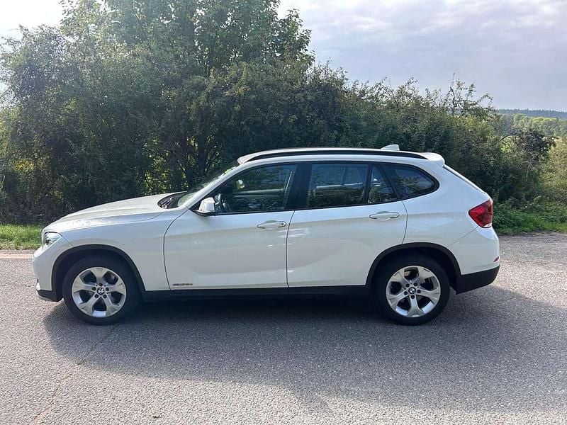 Weiß Gebraucht 2015 BMW X1 SUV | 8.250 € (Superpreis) - Bild 1/4