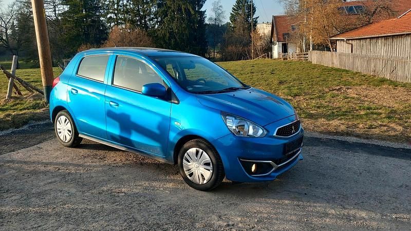 Gebraucht Mitsubishi Space Star 70 PS (51 kW) 2018 Blau Kleinwagen