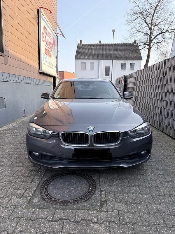 Gebraucht BMW 316 116 PS (85 kW) 2016 Grau Kombi