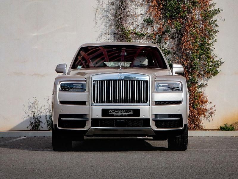 Gebraucht Rolls Royce Cullinan 571 PS (419 kW) 2023 Silber SUV